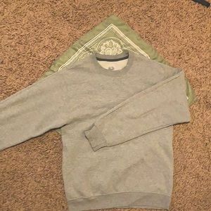 Grey Crewneck Sweater. Size Small. Long Sleeve.